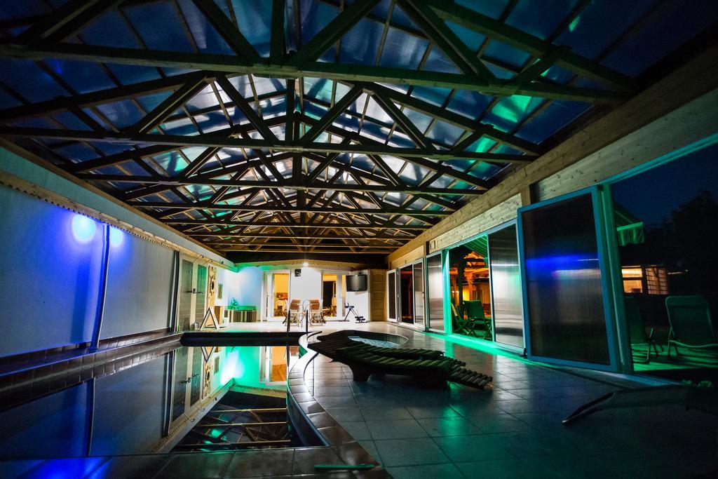 Szatmar Beregi Elmenyliget Aparthotel Fehergyarmat Exterior photo